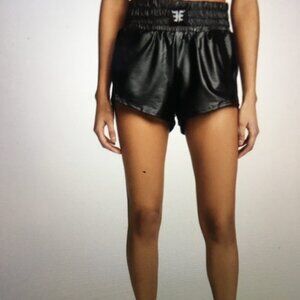 Heroine Sports Shorts - Size SM